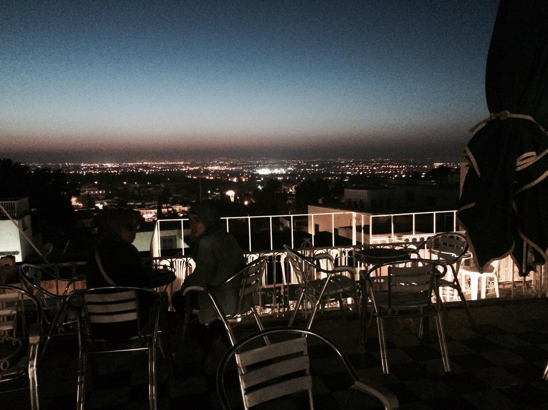 Korbous餐馆和美食-Art café