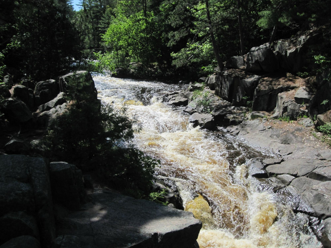 Dave's Falls County Park-Amberg必去景点