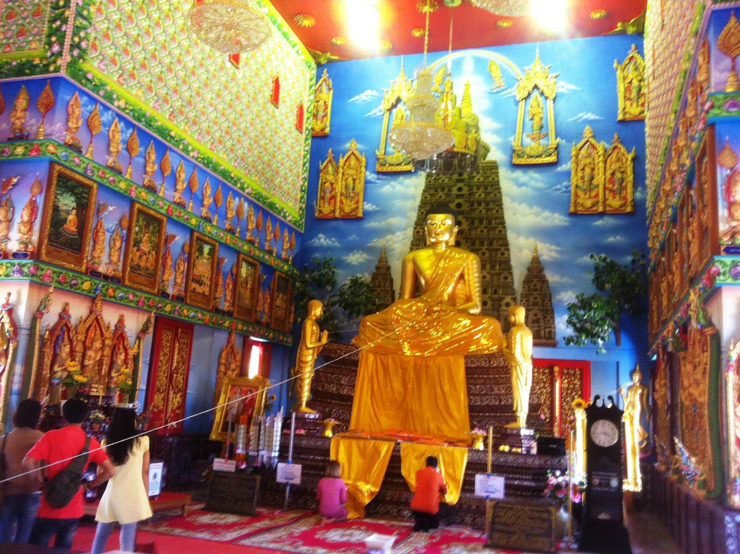 Wat Bua Khwan-暖武里必去景点