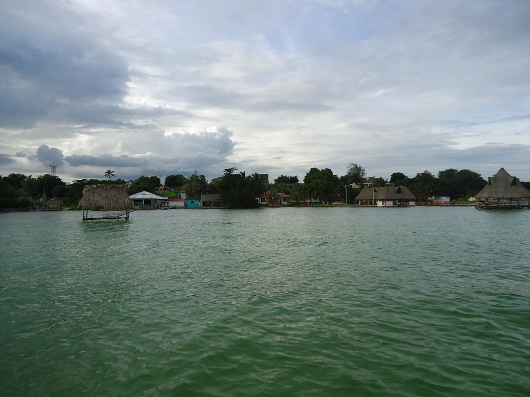 Cenote Cocalitos-Bacalar必去景点