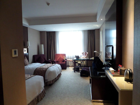 西安阳光国际大酒店（西安火车站五路口地铁站店）主图