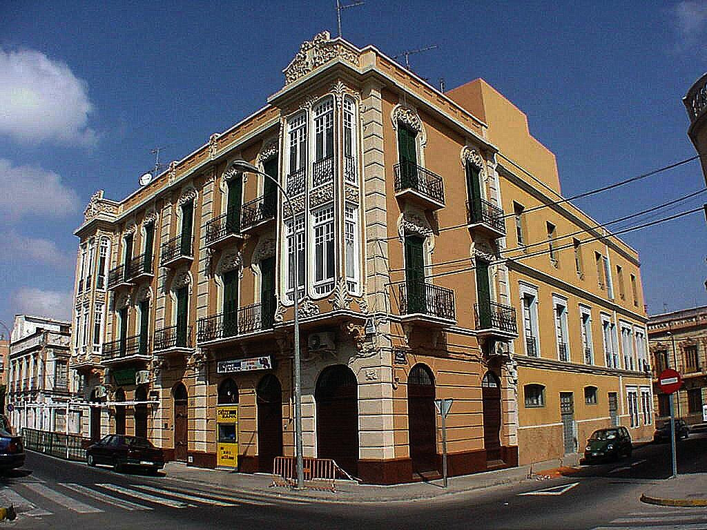 梅利利亚旅游景点-Triangulo de Oro del Modernismo