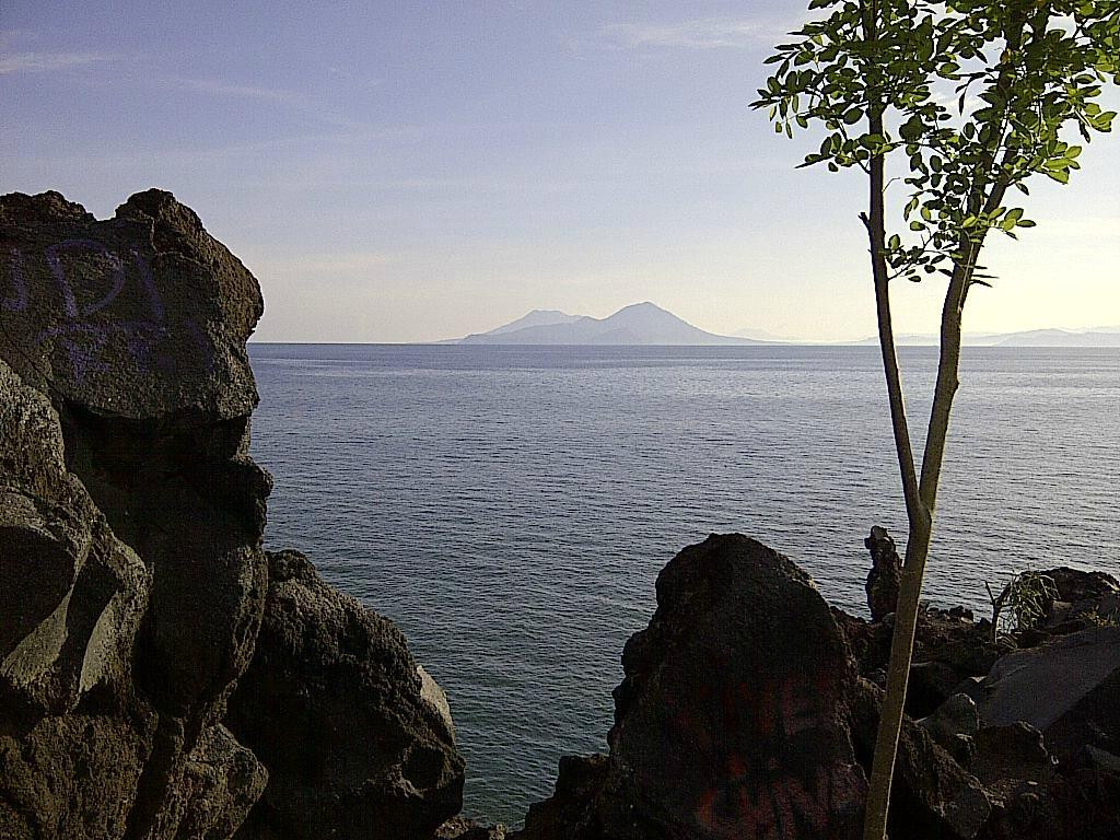 Batu Angus Ternate景点图片