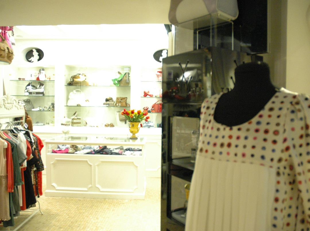 Boutique Carla景点图片