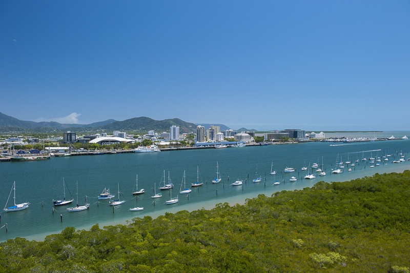 Cairns Harbour Cruises景点图片