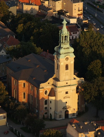 The Holy Cross Church景点图片