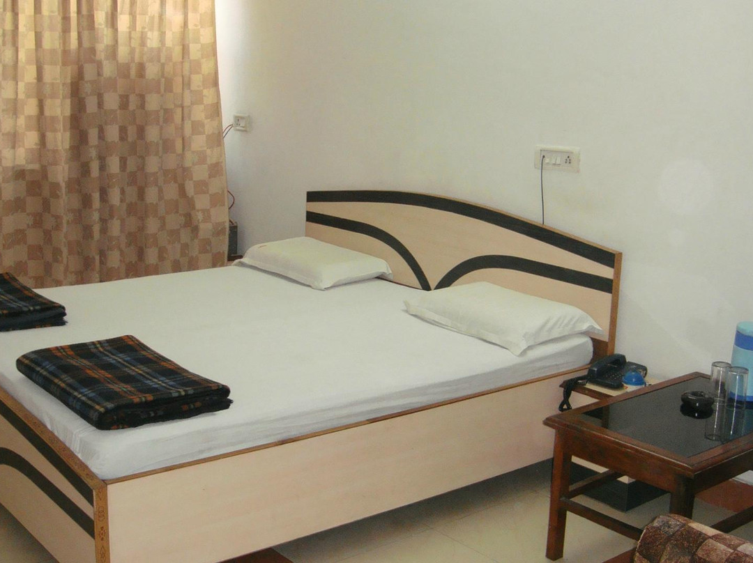 Vamanpura酒店住宿-Hotel Tourist Palace