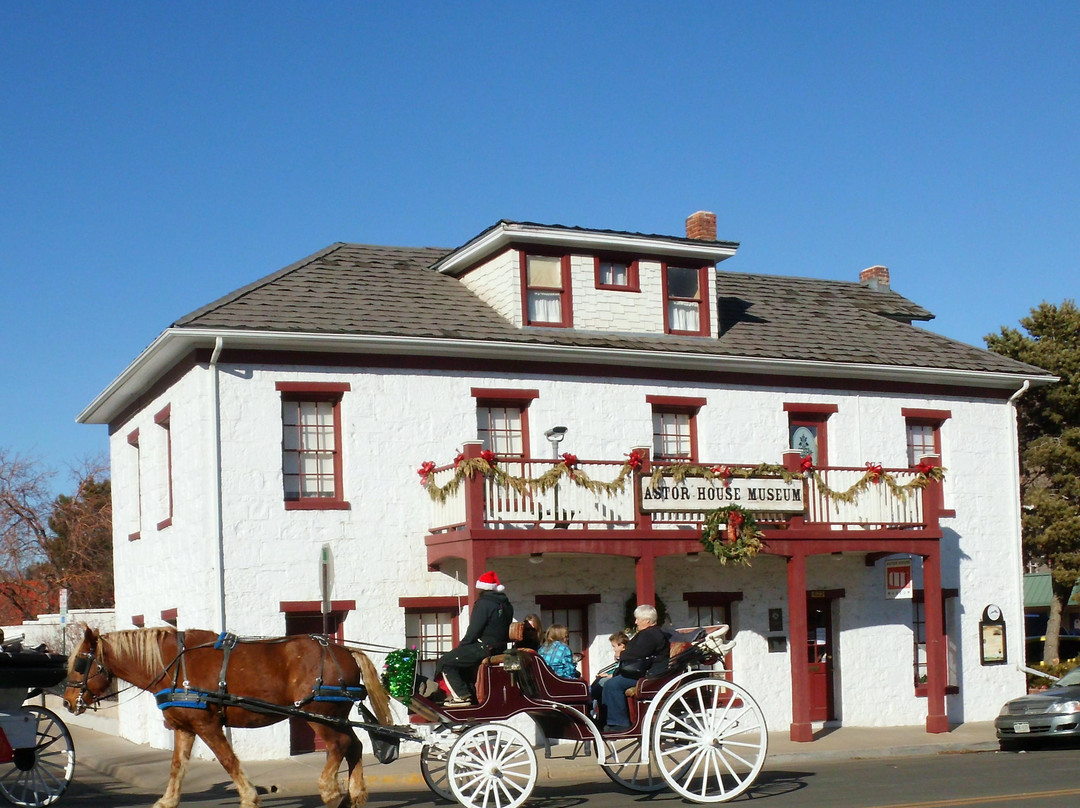 Astor House Galleries-戈尔登必去景点