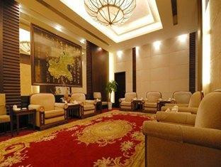 重庆南方君临酒店（奥体中心陈家坪地铁站店）主图