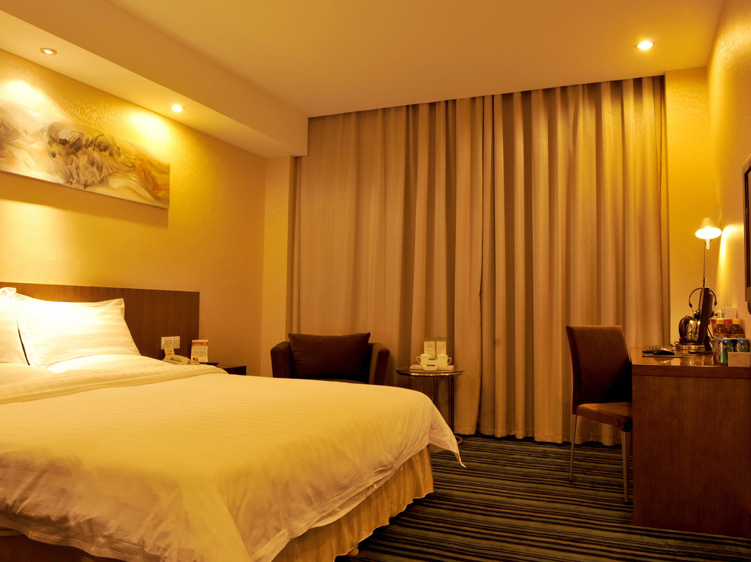 六安7+1商务酒店梅山路店主图