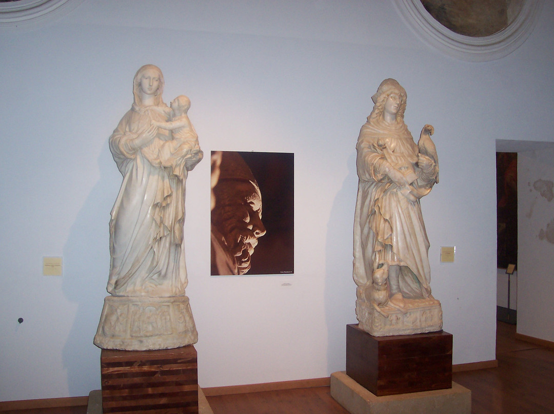 Palazzo dei Musei-Salemi必去景点