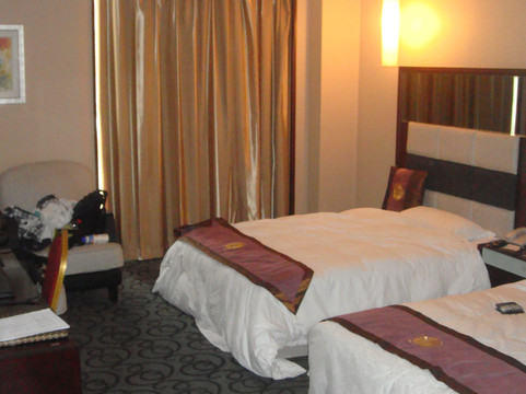 天吉国际酒店（西安土门地铁站金光门地铁站店）主图