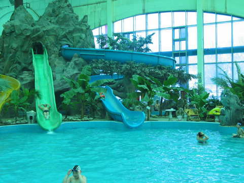 龙脉温泉度假村-客卧