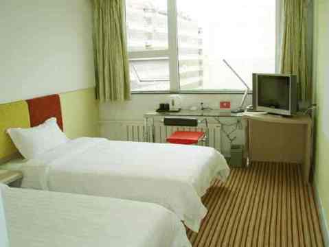 银佳酒店(临沂和谐广场泰盛广场店)-客卧