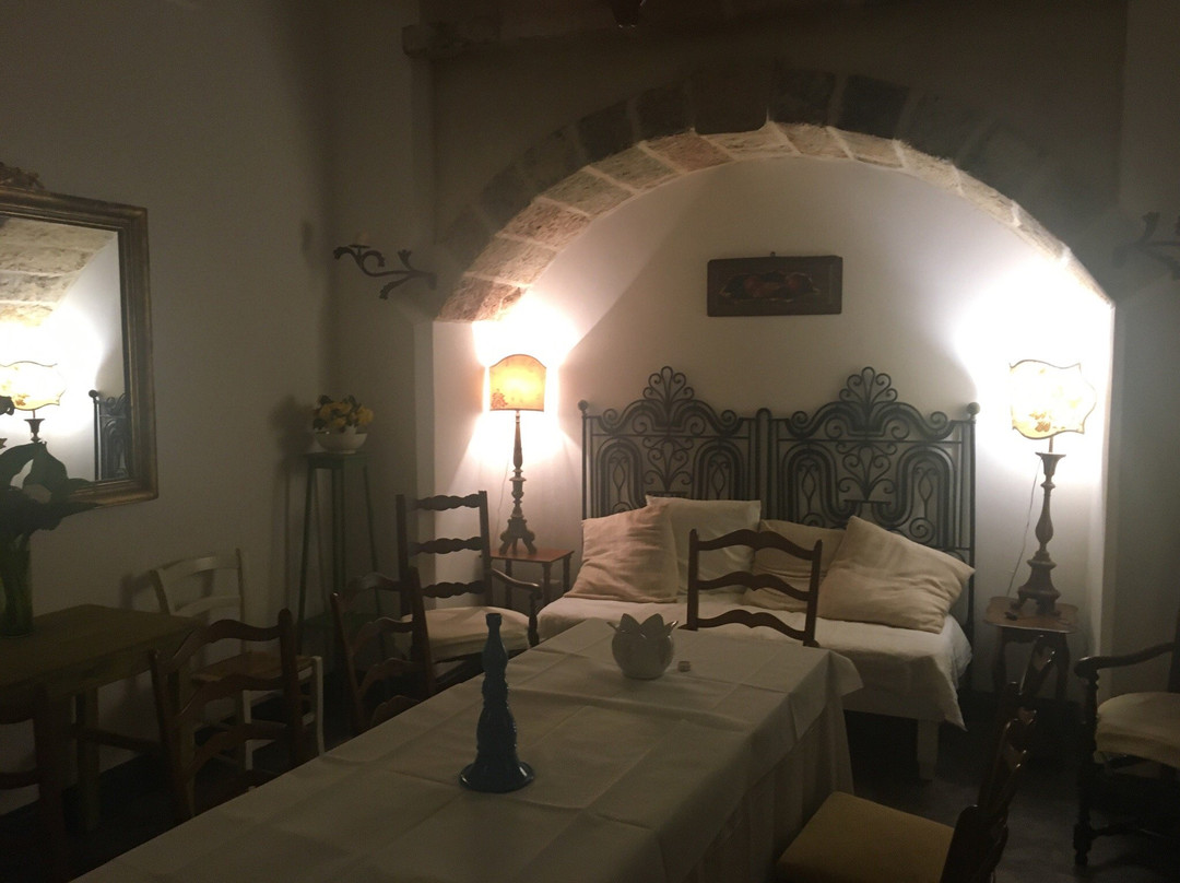 Spongano餐馆和美食-La Bersagliera