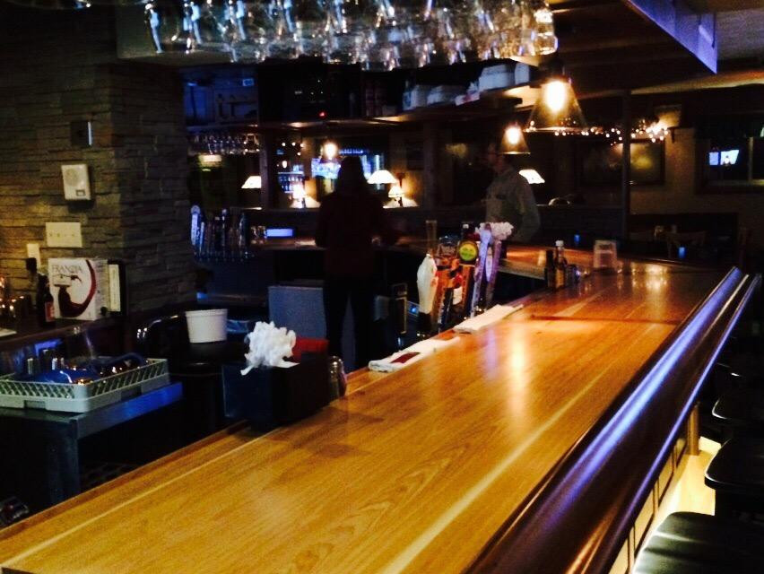 Apalachin餐馆和美食-Bud's Place