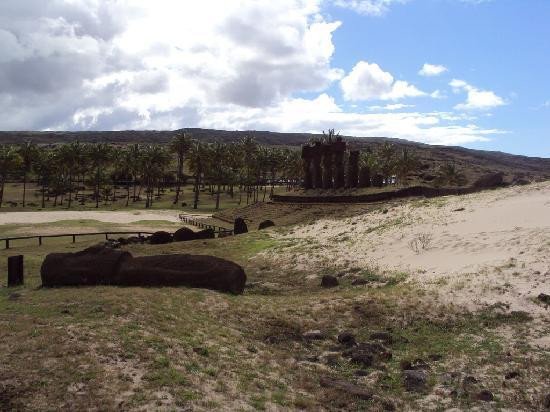 Anakena Beach-复活节岛必去景点