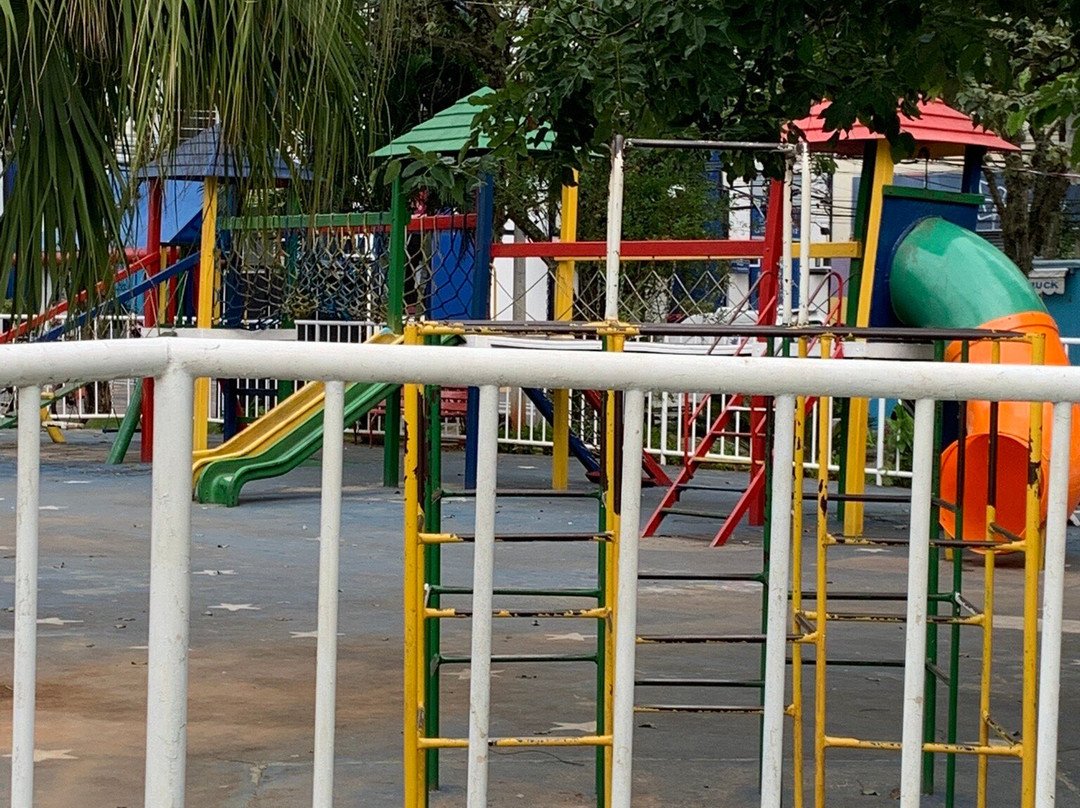 Praca Sao Sebastiao-Tres Rios必去景点