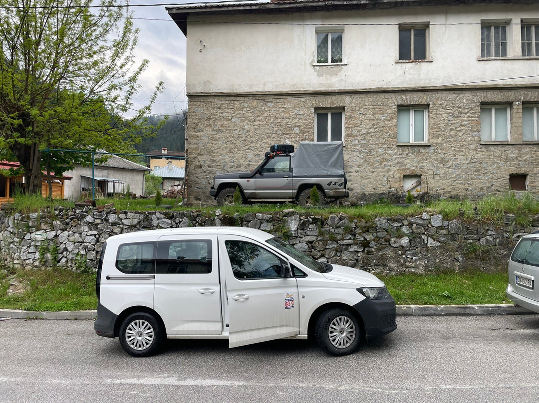 Low Cost Cars-索非亚必去景点