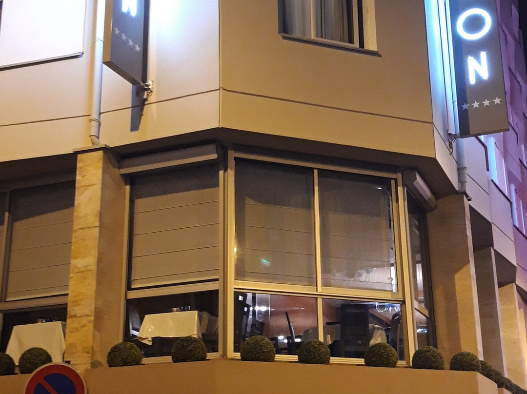 厄尔贡酒店主图