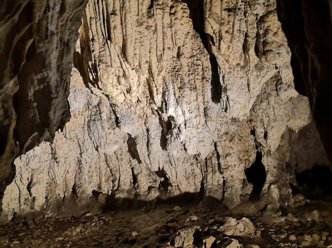 Barac Caves景点图片