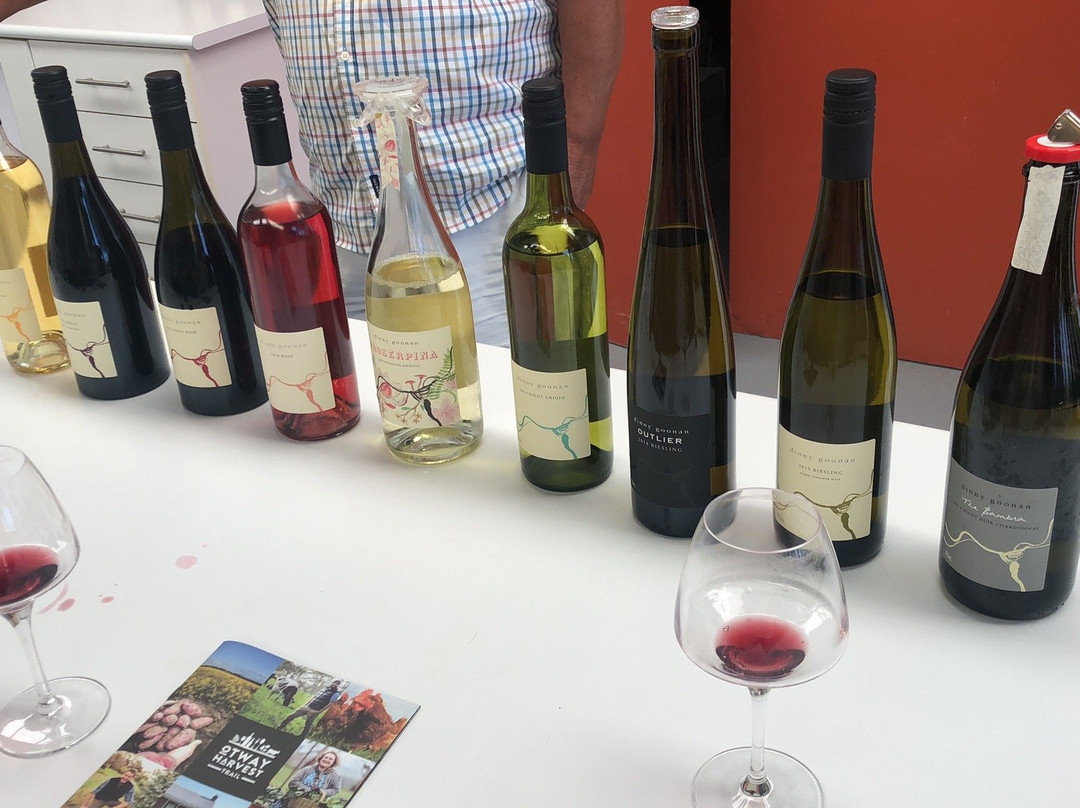 Otway Winery Tours-洛恩必去景点