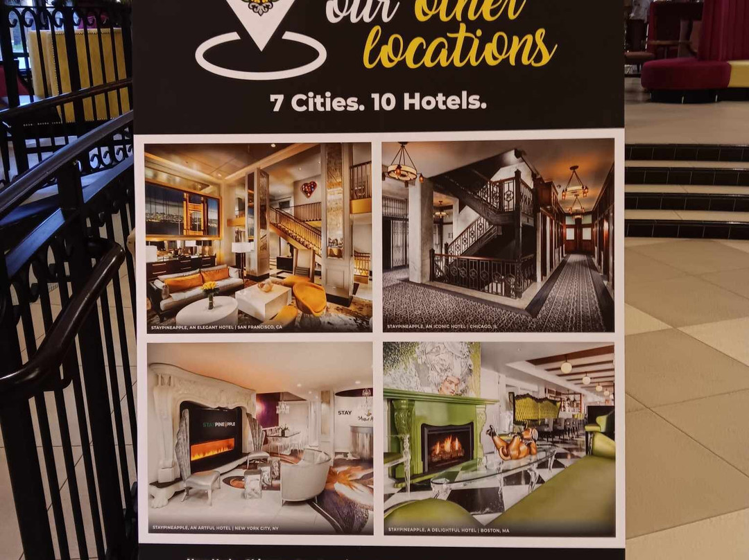 麦克斯韦酒店-菠萝招款待主图