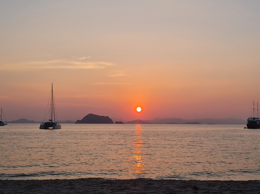Loh Pared Bay Beach-阁耀亚伊岛必去景点