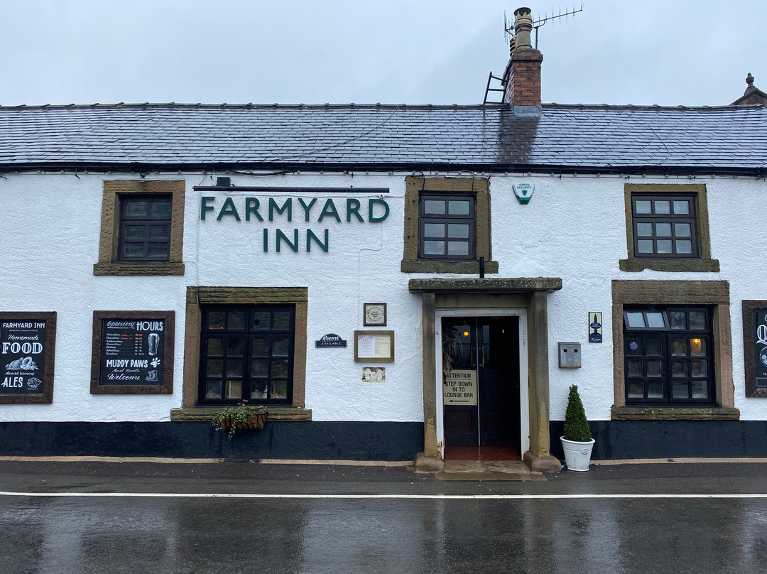The Farmyard Inn主图