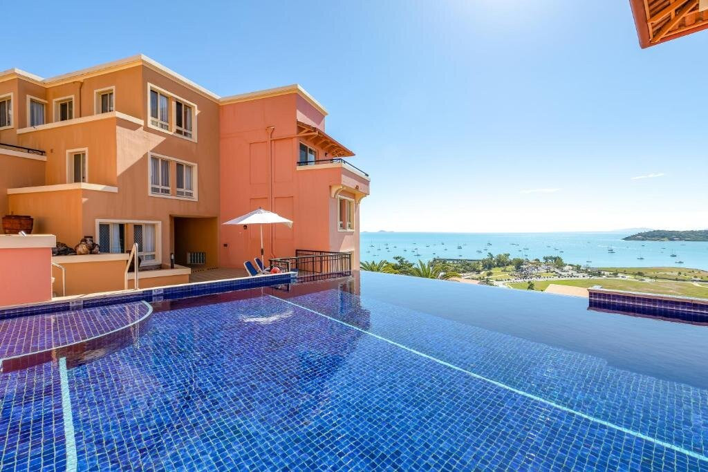 马提尼克圣灵度假村主图