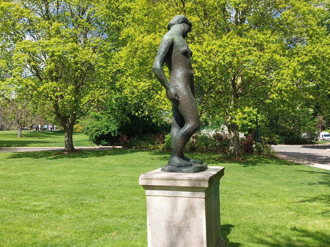 Statue La Purete景点图片