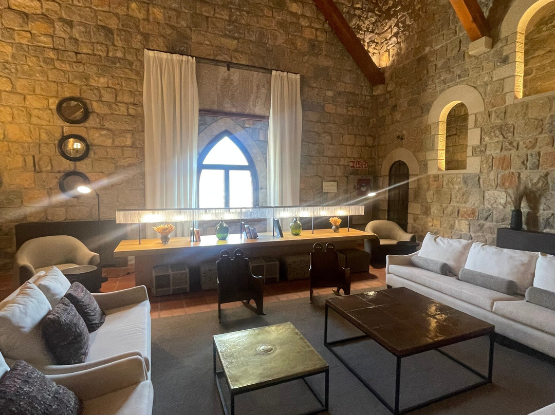 哈恩帕拉多酒店主图