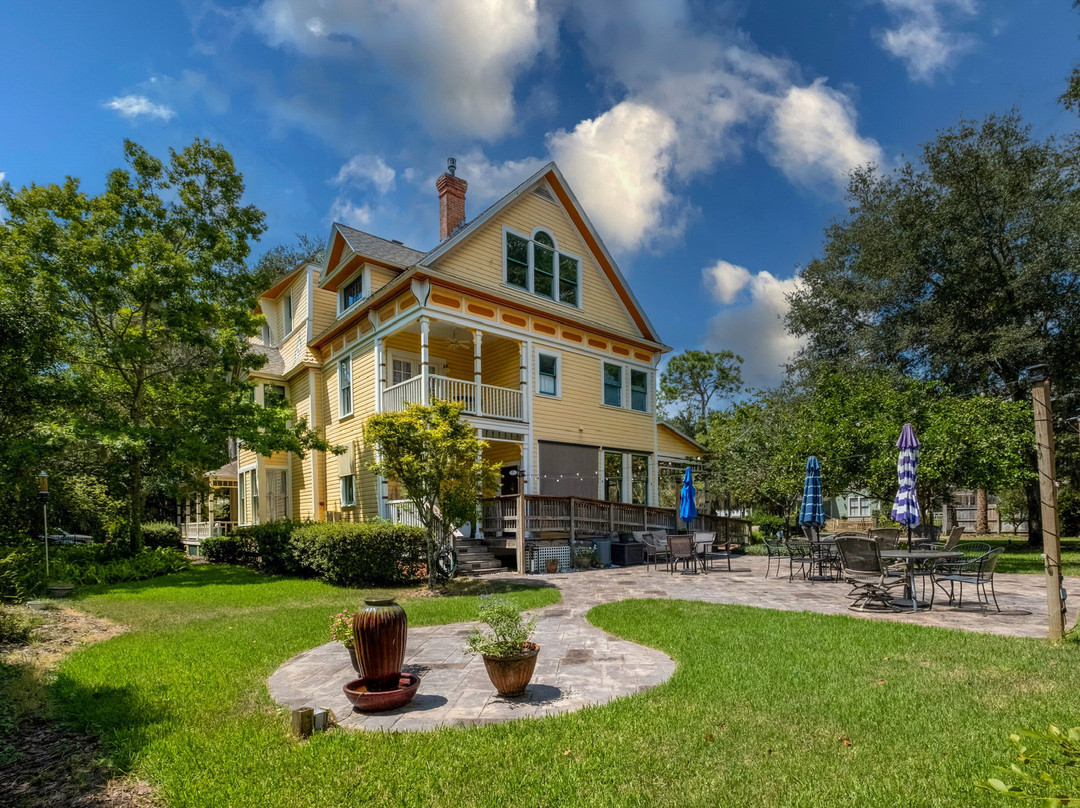 The Laurel Oak Inn主图