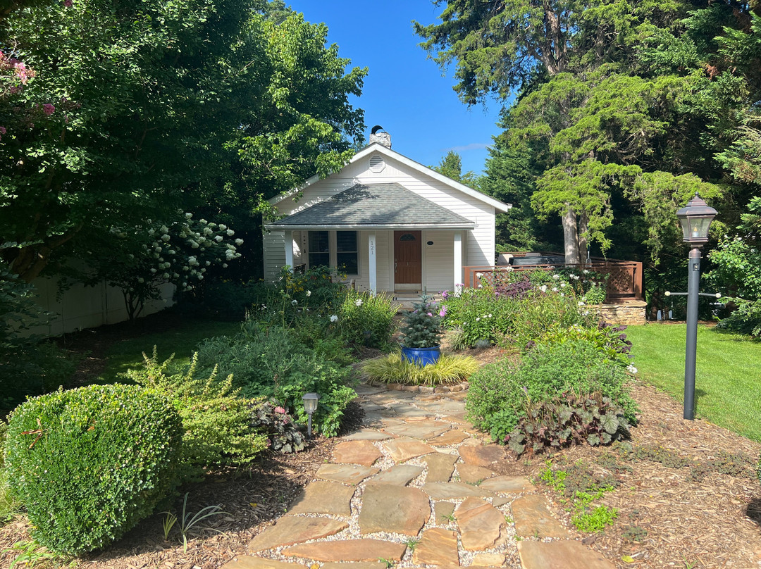 比尔特摩村旅店民宿主图