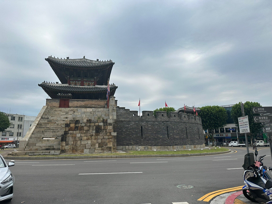 Paldalmun Gate-水原市必去景点