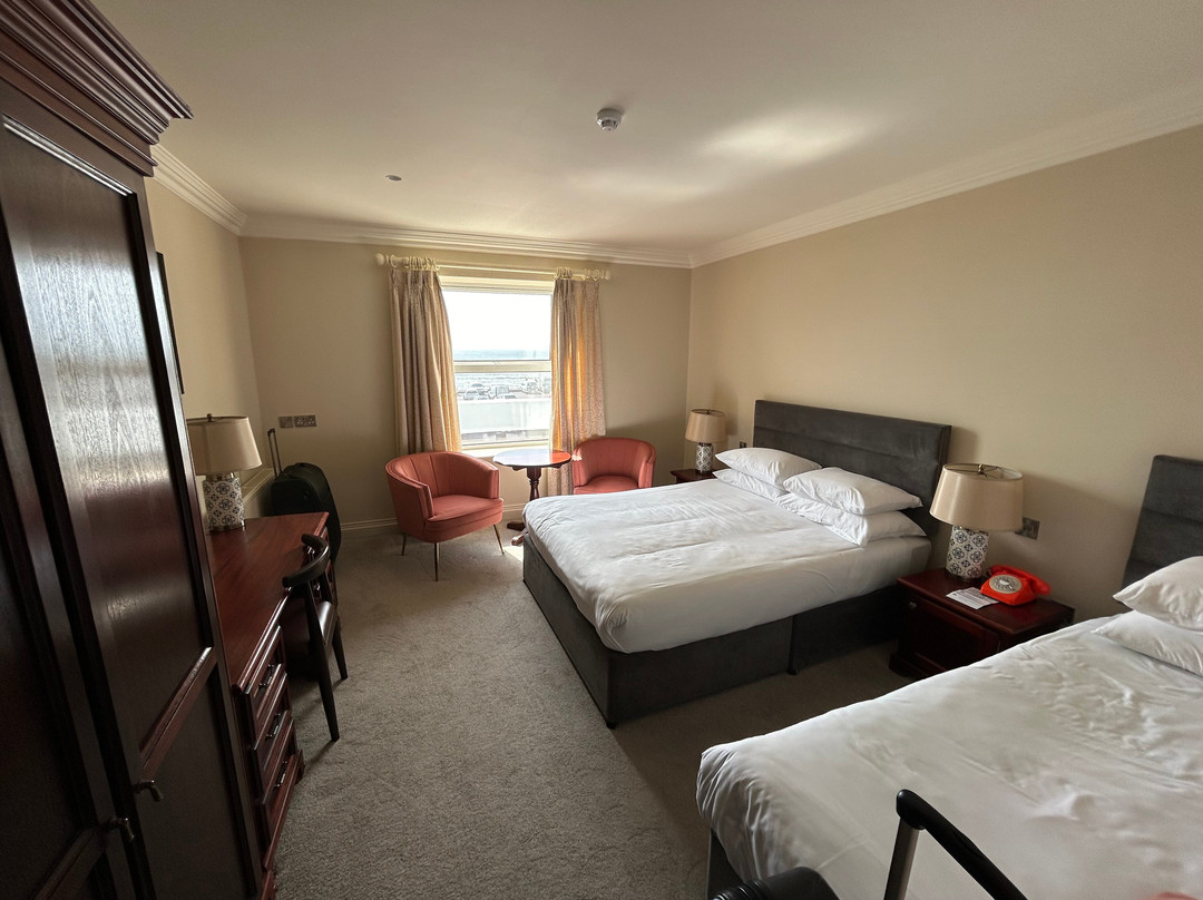Butler Arms Hotel主图