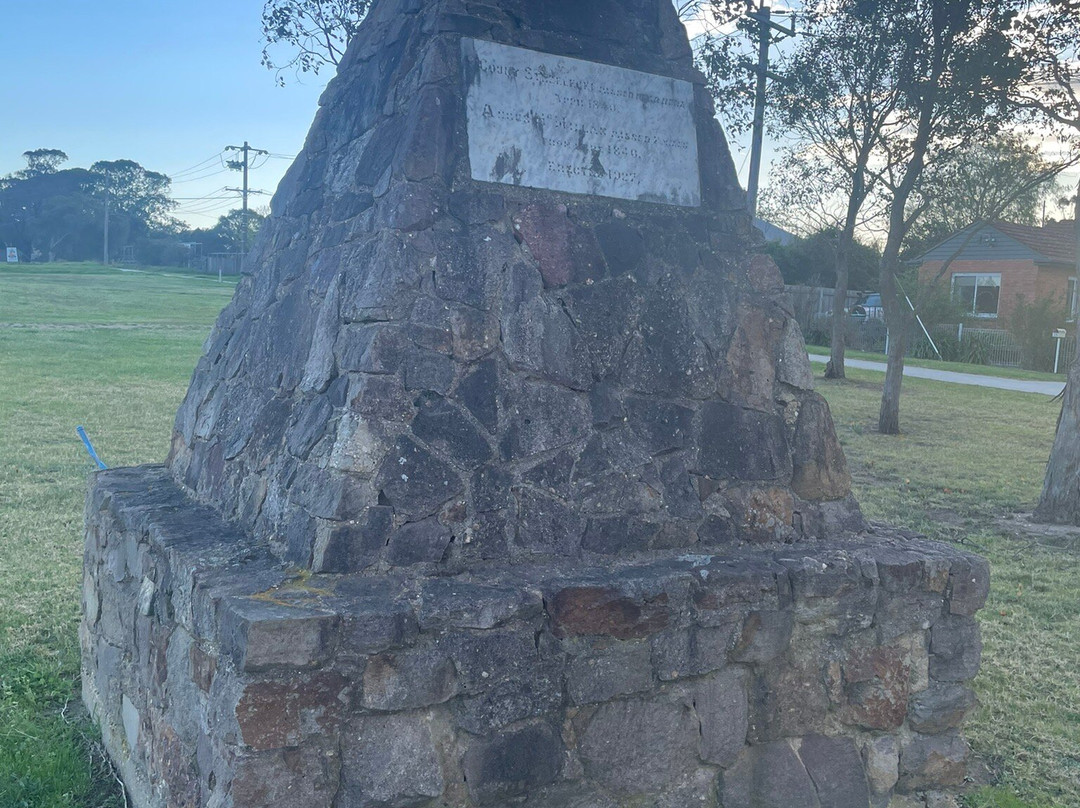 Strzelecki & Mc Millan Monument-Heyfield必去景点