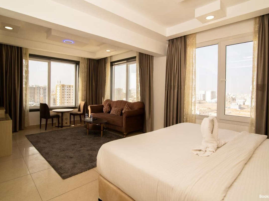 Diamond Star Hotel主图