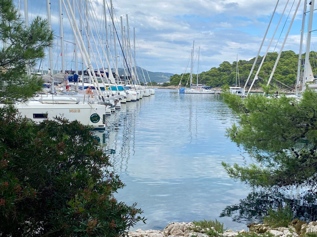 Hvar Beach景点图片