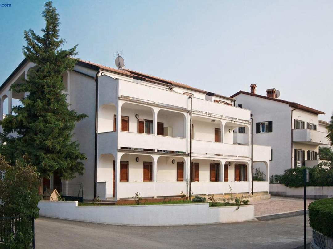 Apartments Ava