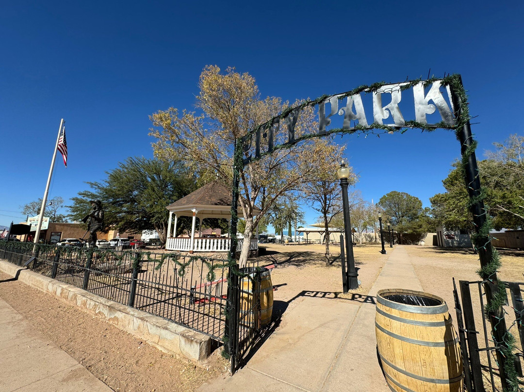 Tombstone City Park景点图片