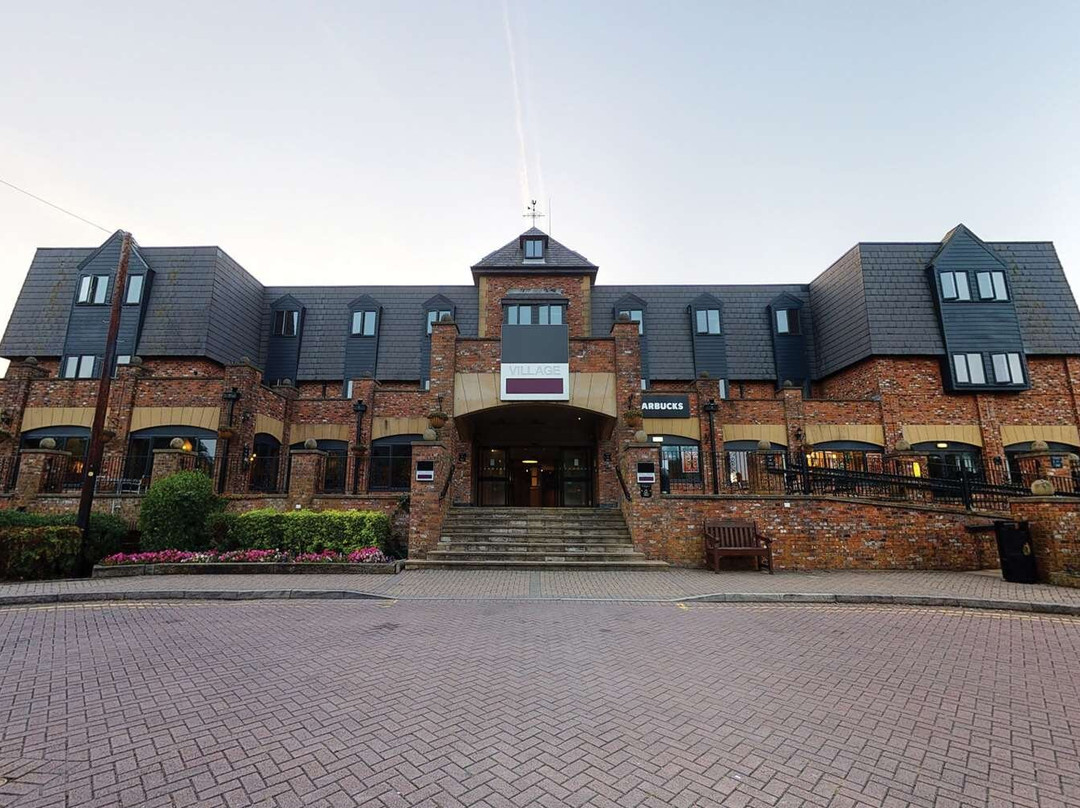 Village Hotel Blackpool主图