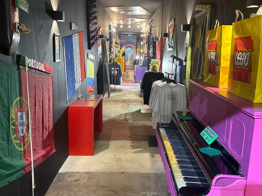 ZN Market Fashion Outlet景点图片