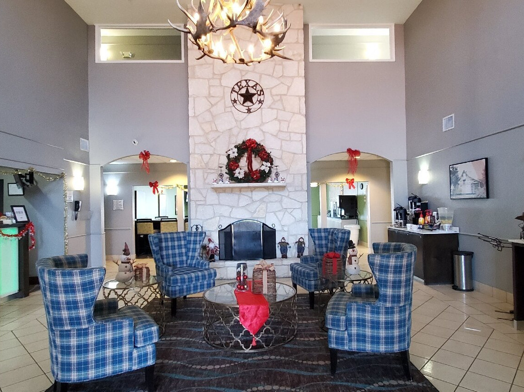 La Quinta Inn & Suites by Wyndham Kerrville主图