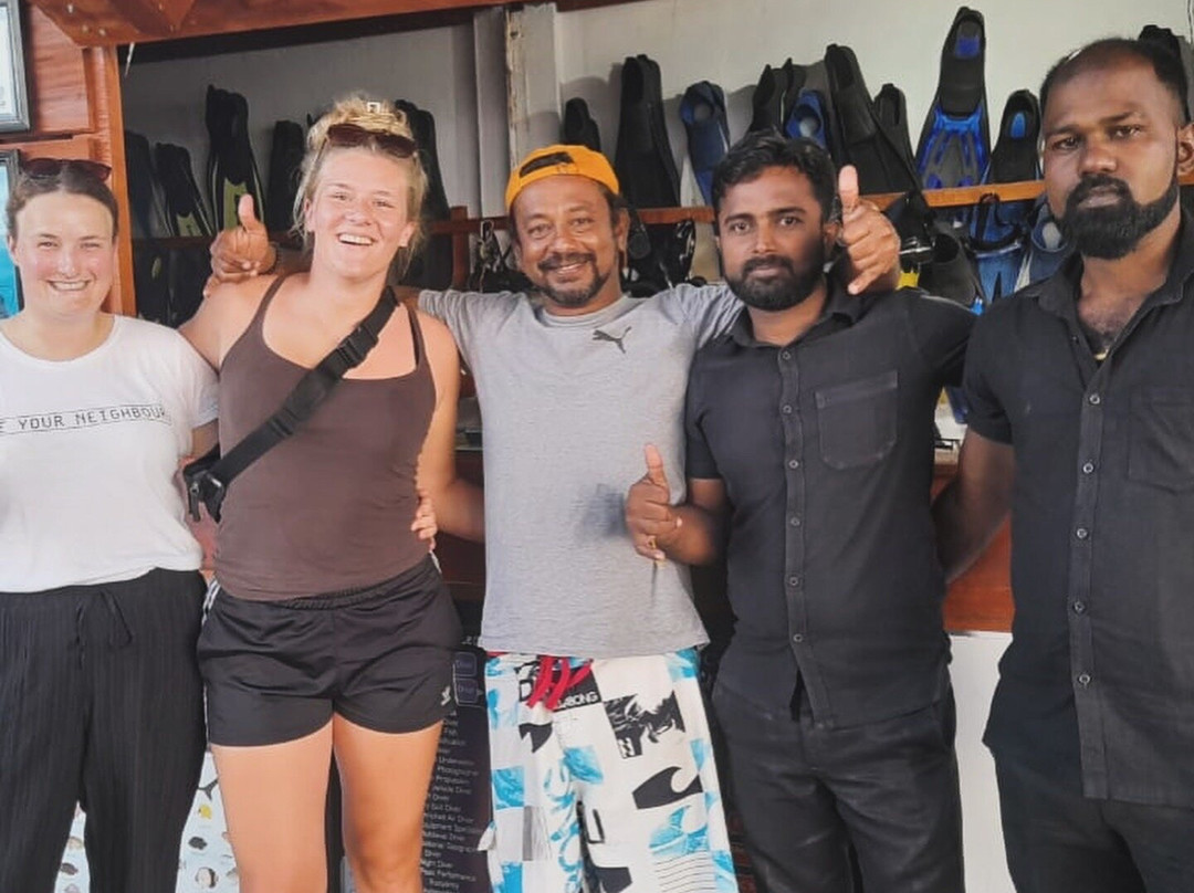 Scuba Addicts-拉非尼亚山必去景点