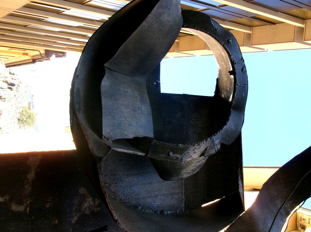 Divergenze Sculpture By Paolo Bellini景点图片