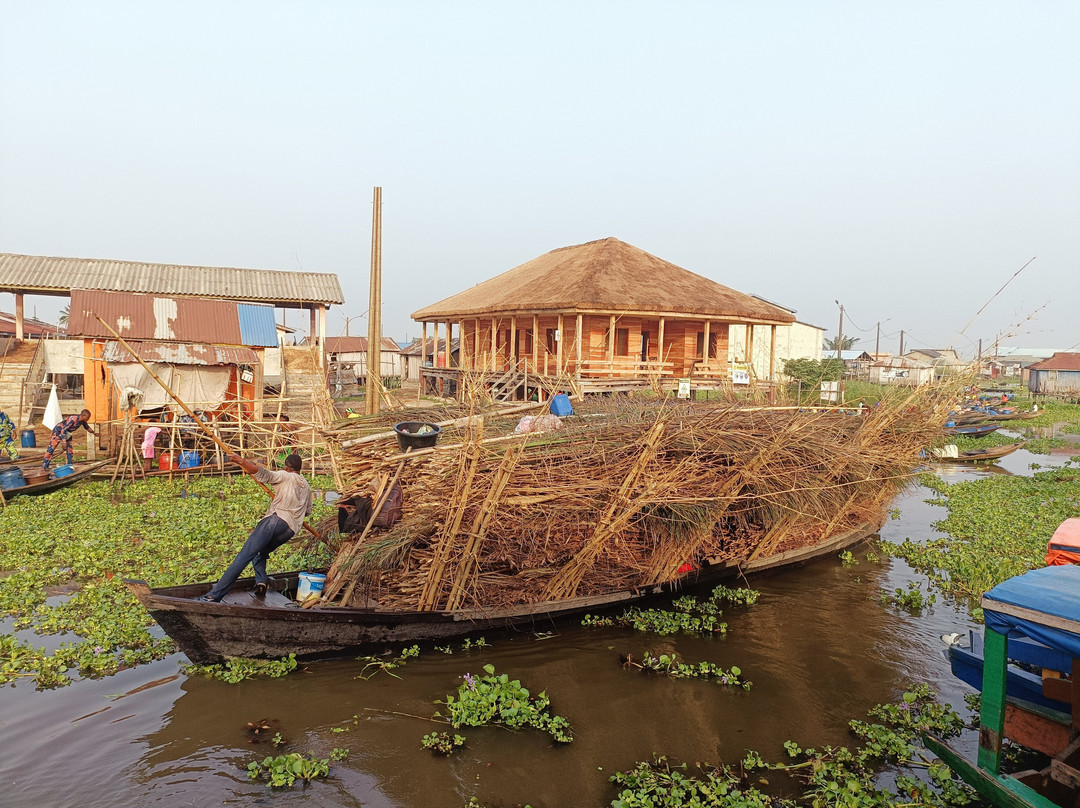 Auberge Carrefour Ganvie Chez M主图