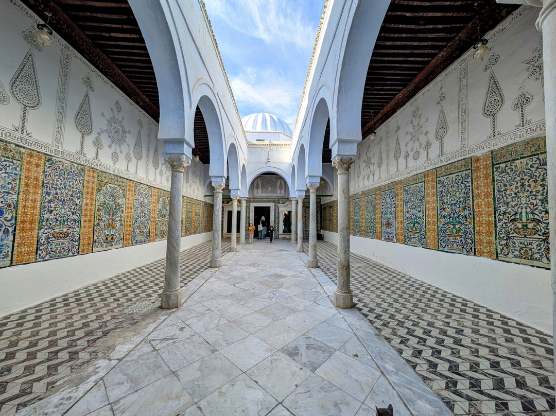 Mosque Sidi Sahbi (Mosque of the Barber)景点图片