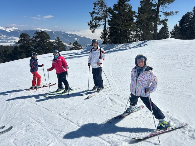 Duja Chalet Ski Center主图
