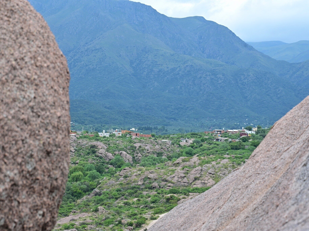 Diques El Cajón-Capilla del Monte必去景点